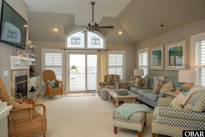 Property Photo:  2058 Bay Drive  NC 27948 