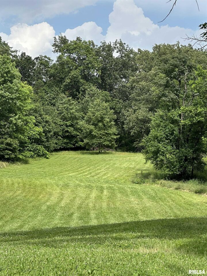 Property Photo:  615 Liberty Road  IL 62946 