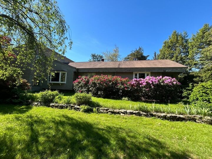 20 Lake Shore Drive  Westwood MA 02090 photo