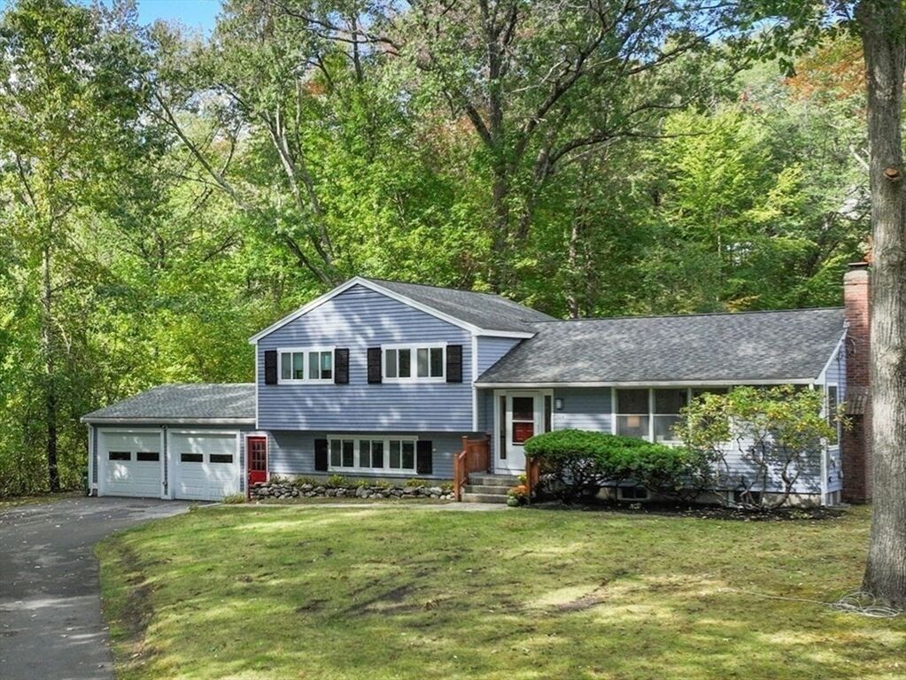 Property Photo:  324 Nashoba Rd  MA 01742 
