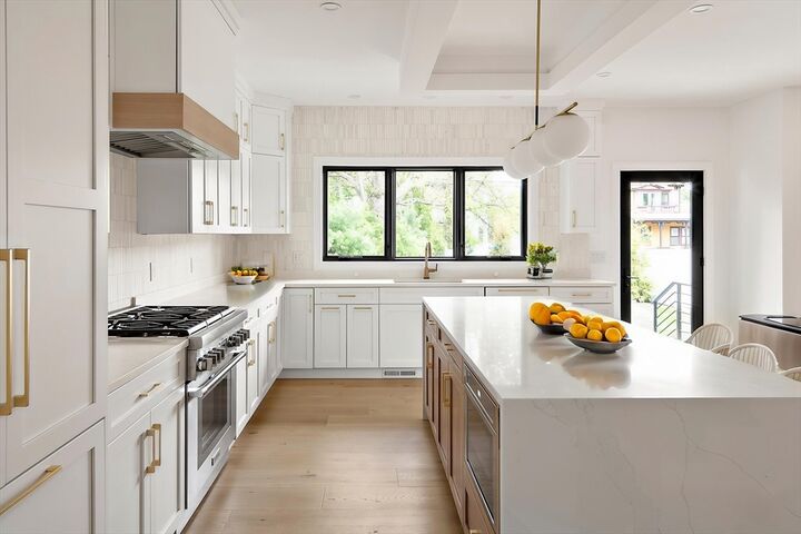 Property Photo:  228 Auburn St B  MA 02466 