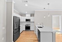 Property Photo:  485 Blue Hills Parkway 26  MA 02186 