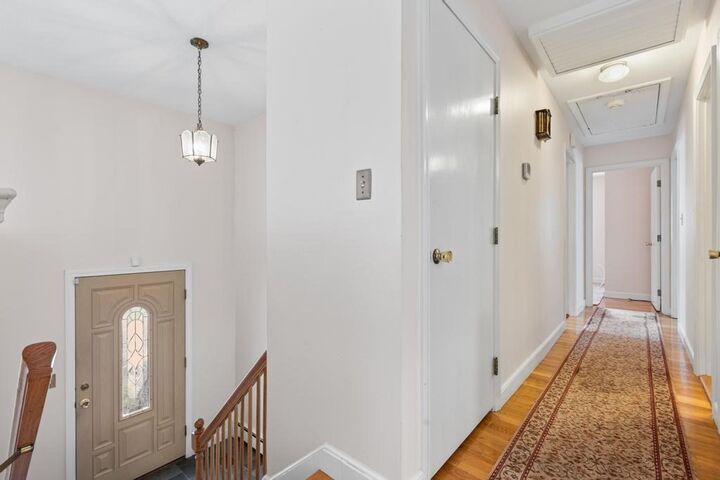 Property Photo:  7 Hickory Lane  MA 01864 