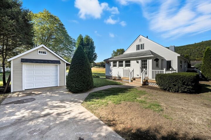 Property Photo:  66 Stoney Ln  MA 01085 
