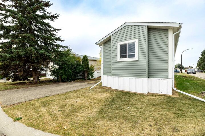 Property Photo: 4922 Womacks 65 AB T0M 0J0