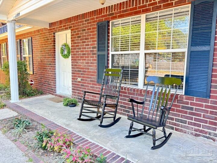 1109 E Hatton St  Pensacola FL 32503 photo