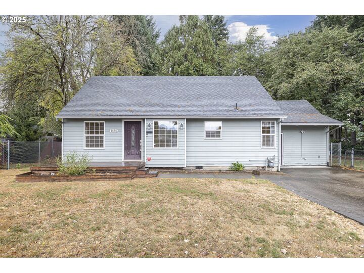 Property Photo: 1535 Maple St OR 97116