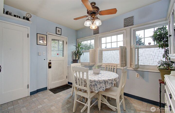 Property Photo:  615 W 39th Street  WA 98660 