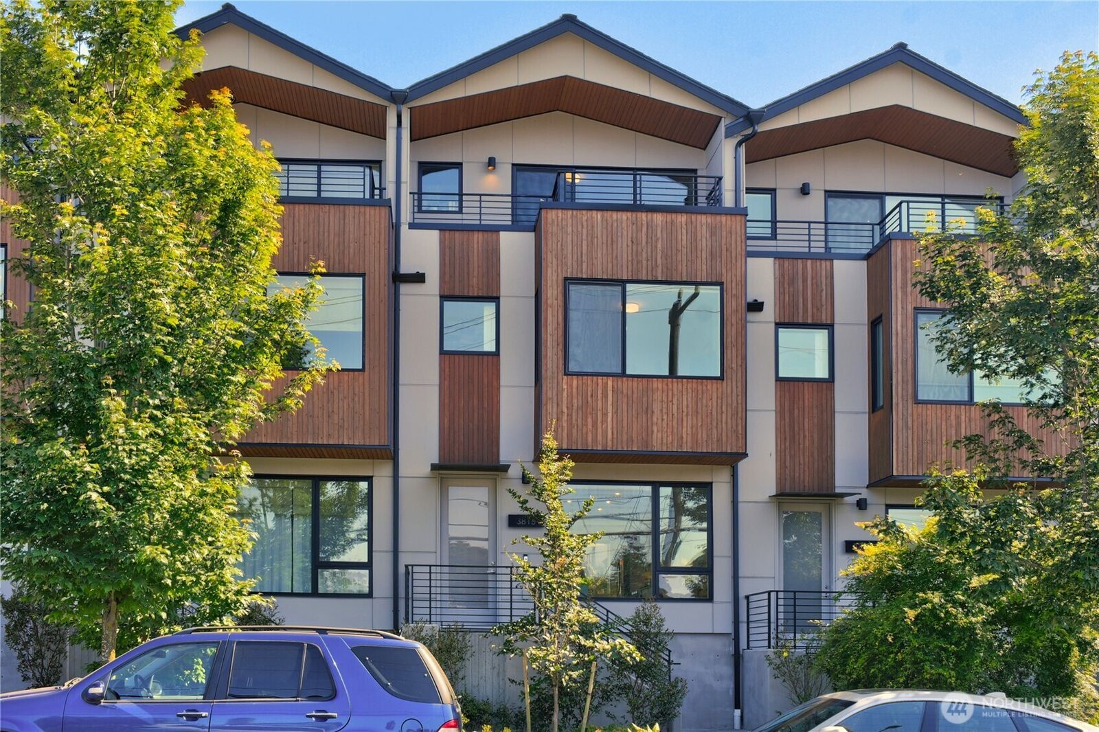 Property Photo:  3815 S Cloverdale Street  WA 98118 