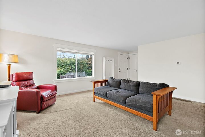 Property Photo:  3515  Meadow Avenue N  WA 98056 