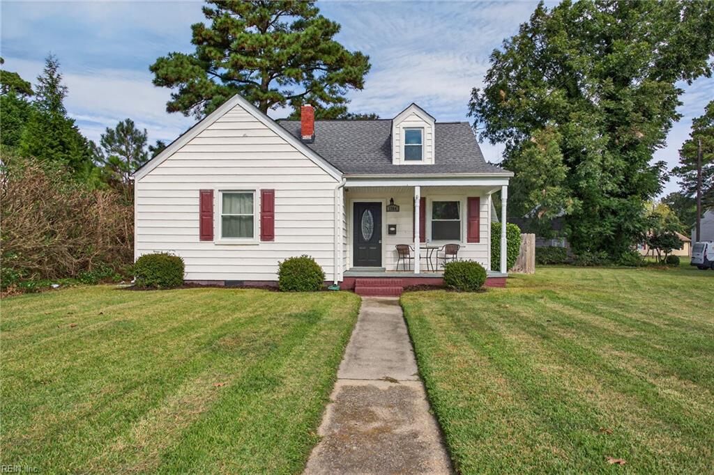 Property Photo: 1364 Fishermans Rd VA 23503