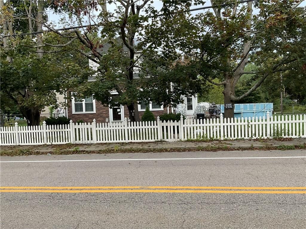 Property Photo:  105 Read Street  RI 02816 