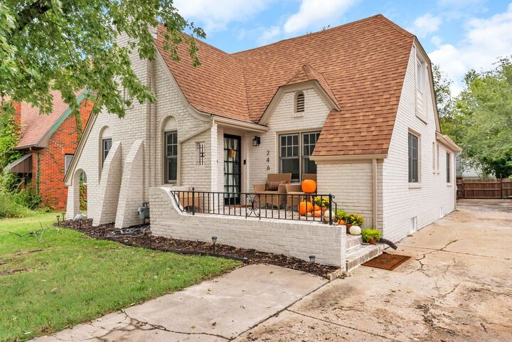 246 N Oliver Ave  Wichita KS 67208 photo