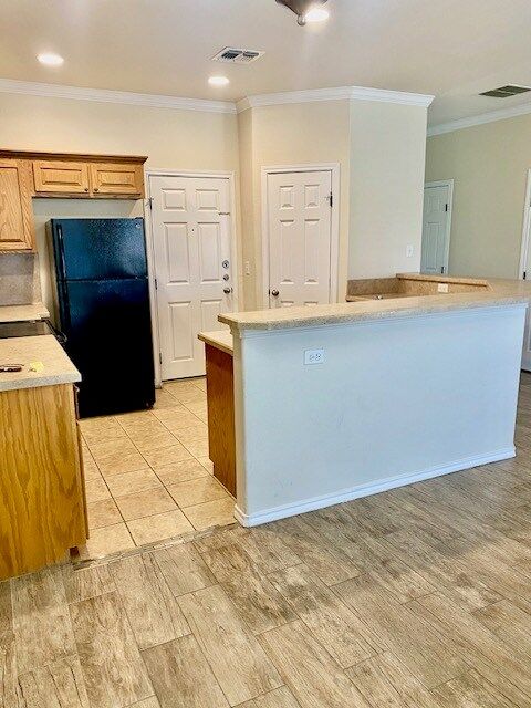 Property Photo: 4421 Oak Grove Blvd TX 76904