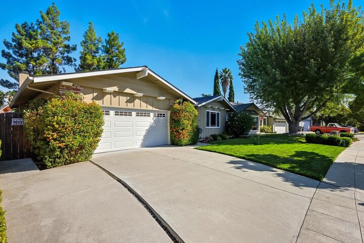 Property Photo:  737 Los Huecos Drive  CA 95123 