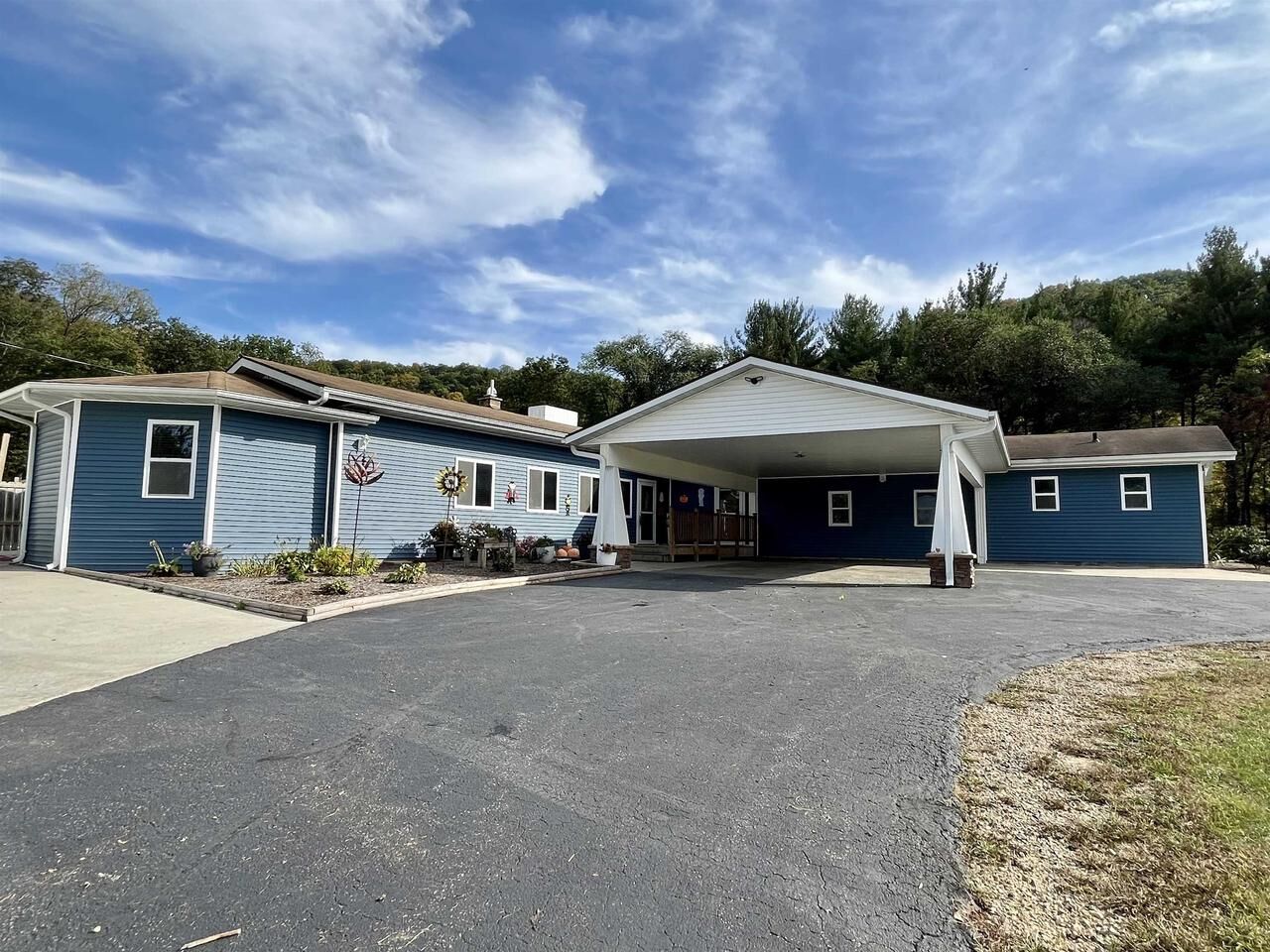 Property Photo:  16928 Highway 131  WI 54631 