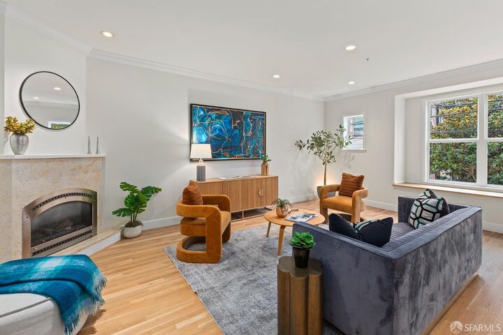 Property Photo:  133 Lexington Street 1  CA 94110 