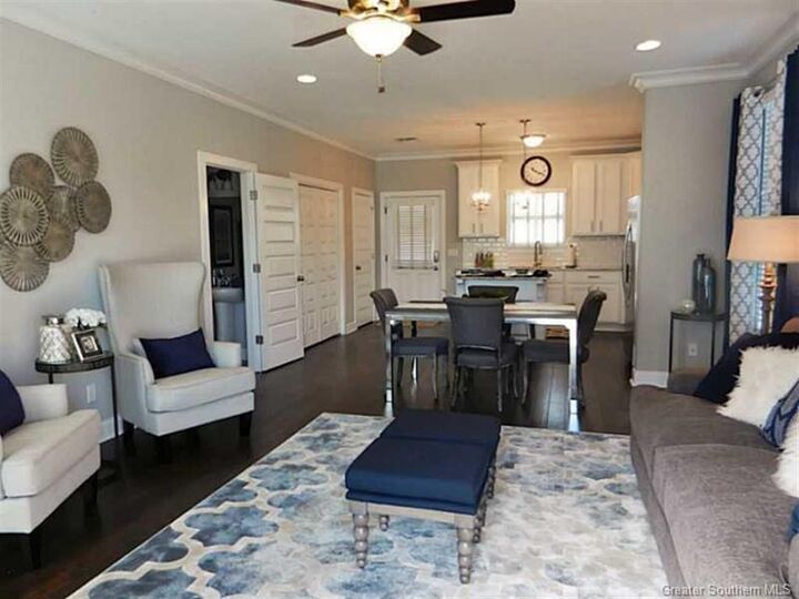 Property Photo:  1220 Pithon Street 6  LA 70601 