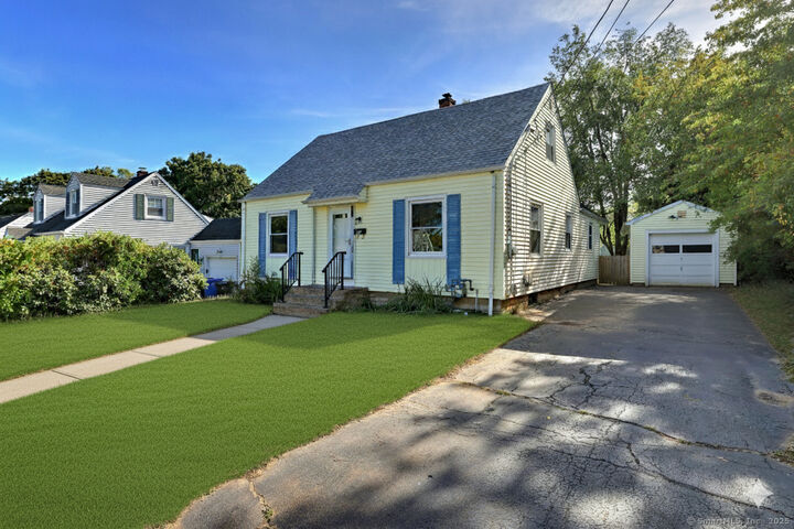 Property Photo:  42 Windsor Road  CT 06517 