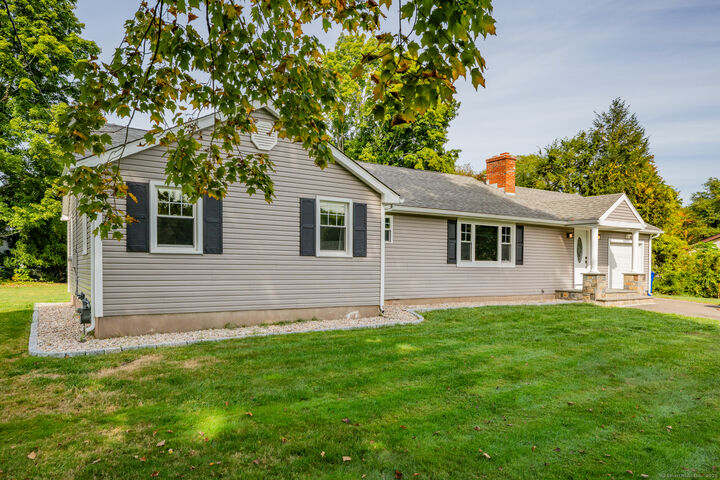 Property Photo:  835 Foster St Extension  CT 06074 
