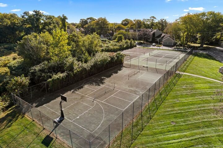 Property Photo: 254 Hidden Cove Road 254 CT 06475
