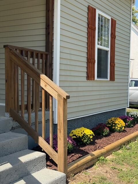 Property Photo:  703 N Maple Avenue  MO 65711 