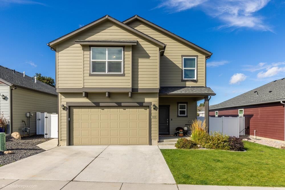 Property Photo:  1010 S Bannen Rd  WA 99037 