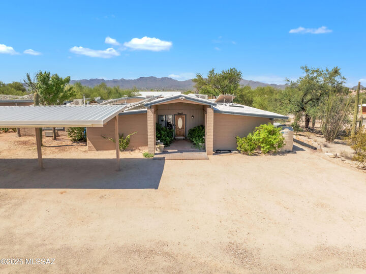 Property Photo:  2701 W Rapallo Way  AZ 85741 