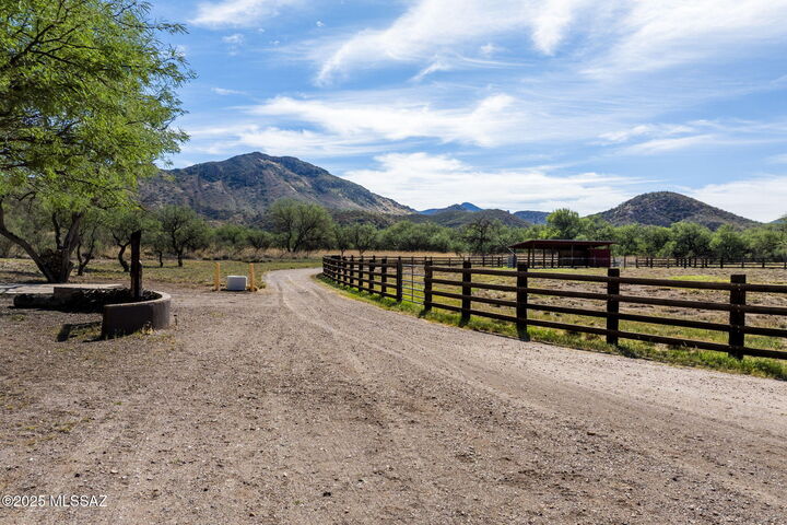 Property Photo: 51 Redrock Drive AZ 85624