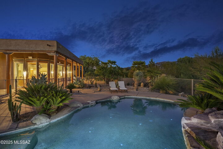 Property Photo:  1751 W Sunkist Place  AZ 85755 