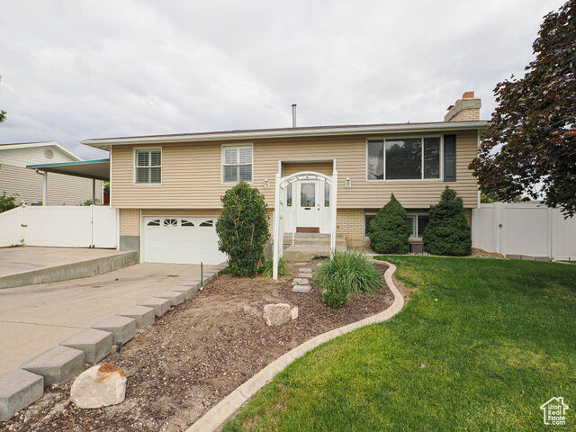 Property Photo: 3376 W Sunnybrook Dr UT 84119