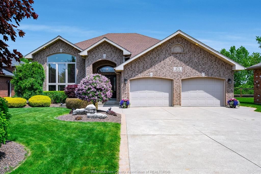 Property Photo:  171 Sturgeon Meadows  ON N8H 5M7 