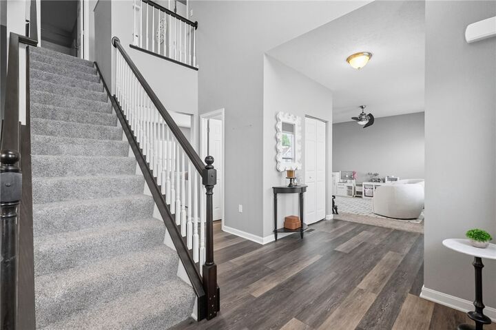 Property Photo:  230 Horse Shoe Dr  PA 15026 