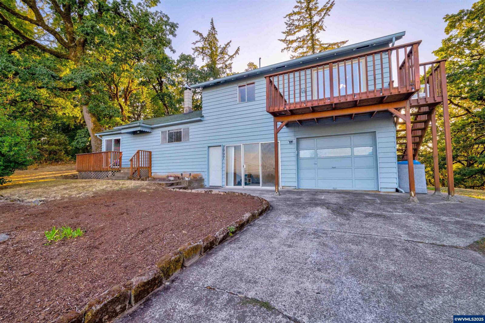 Property Photo:  2997 Michigan City Ln NW  OR 97304 