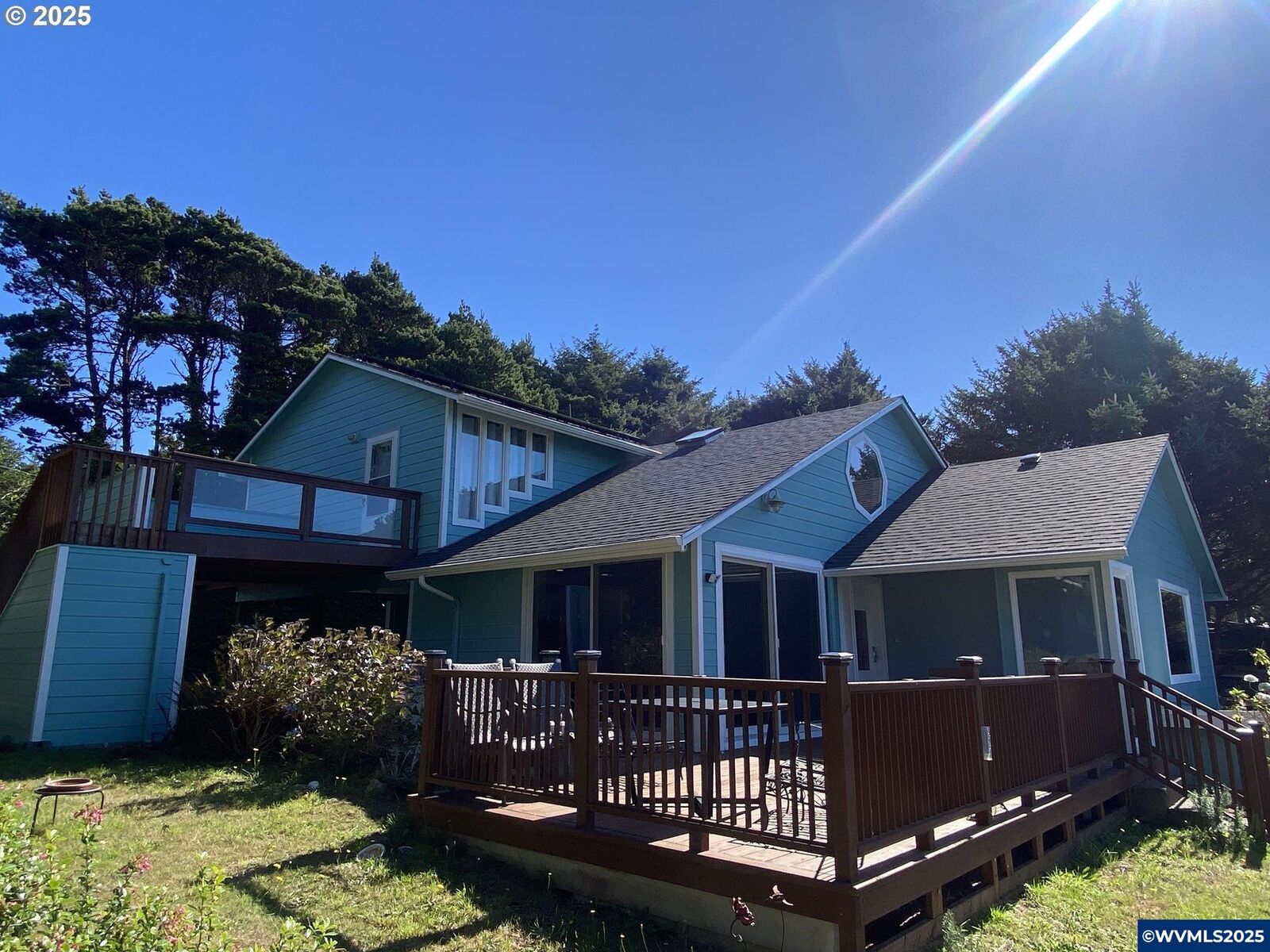 Property Photo:  9316 SW Abalone St  OR 97366 