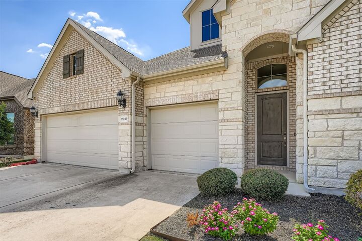 Property Photo:  19236 Burrowbridge Road  TX 78660 