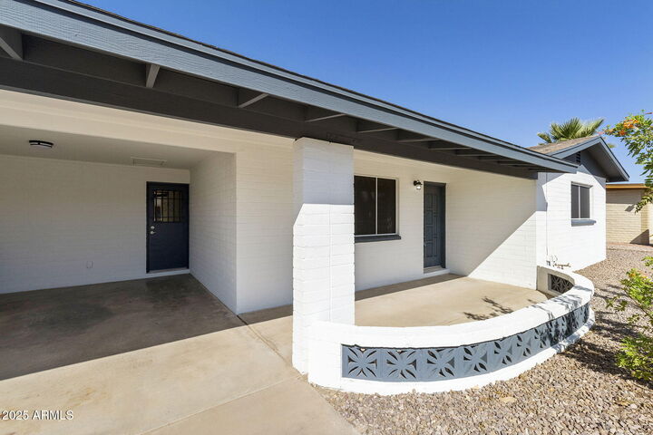 Property Photo:  1346 S Main Drive  AZ 85120 
