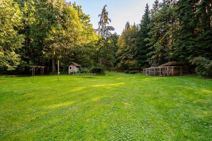 Property Photo:  31742 Townshipline Avenue  BC V4S 1G3