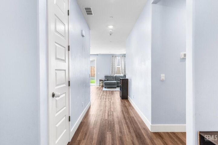 Property Photo:  7207 Shooting Star Court  CA 93311 