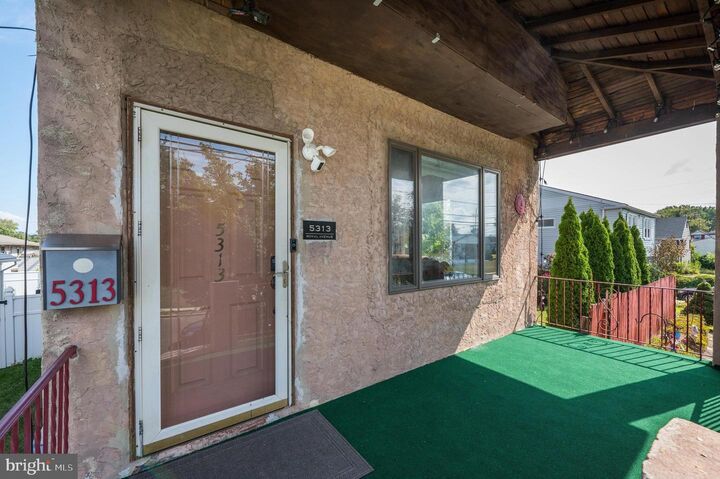 Property Photo:  5313 Royal Avenue  NJ 08109