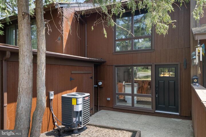 Property Photo:  2 Runnemede  PA 18938 