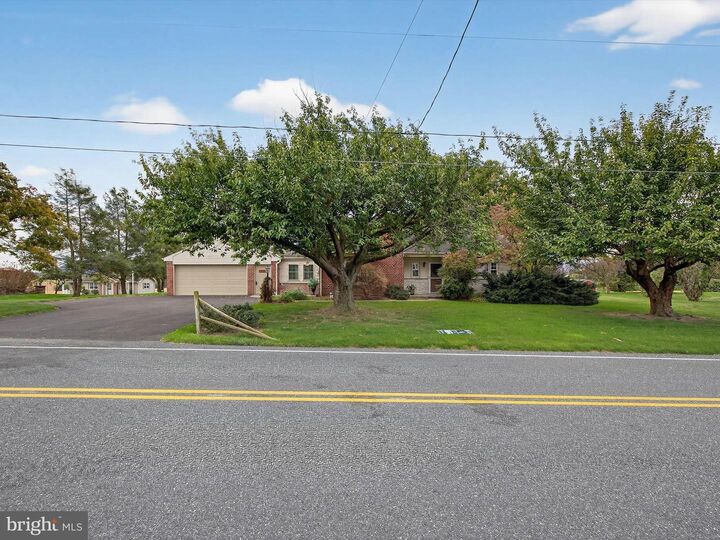 Property Photo: 289 Rock Point Road PA 17547