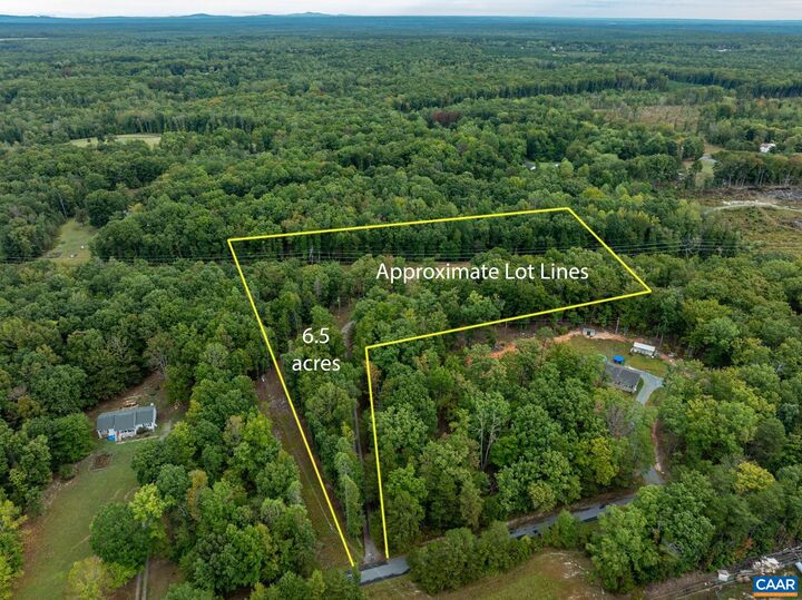 Property Photo: 1103 Lasley Ln VA 23093