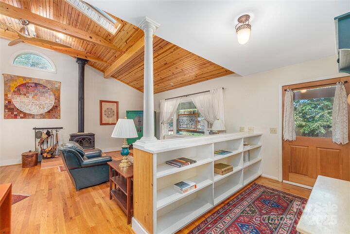 Property Photo:  17 Red Oak Lane  NC 28701 