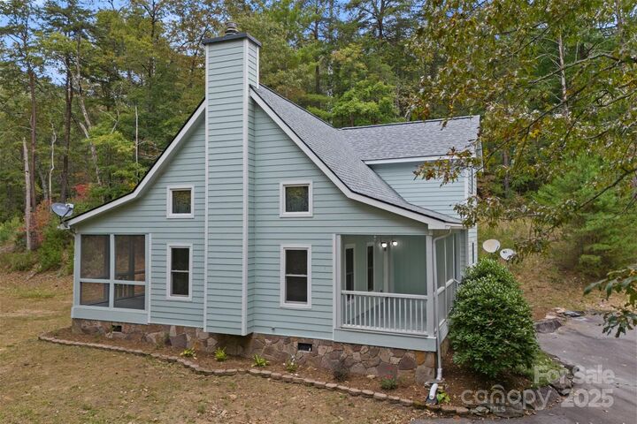 Property Photo:  105 Mission Ridge Drive  NC 28904 