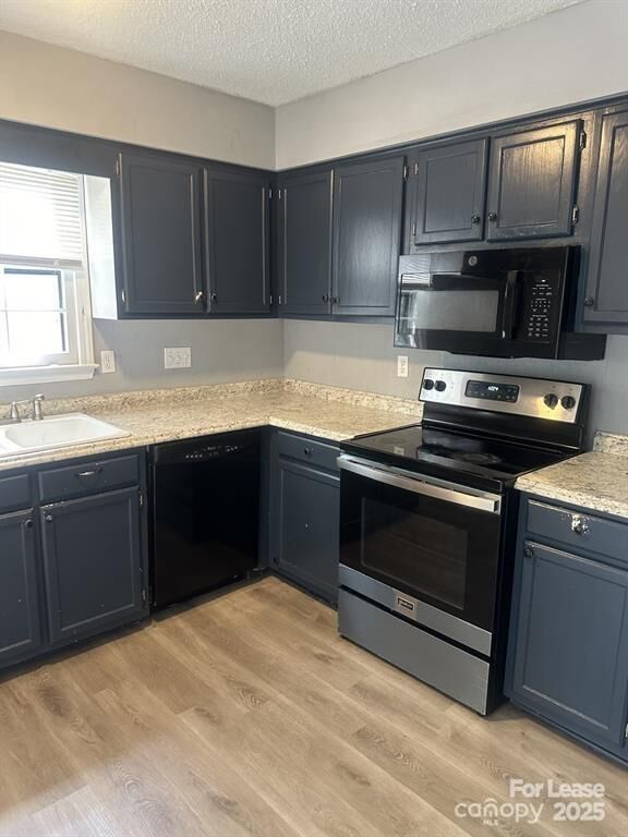 Property Photo: 6414 Rockshire Drive NC 28227