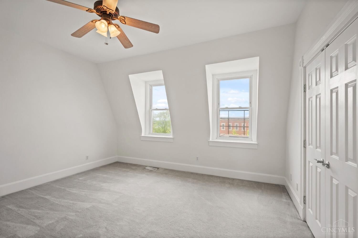 Property Photo: 1931 Bigelow Street OH 45219