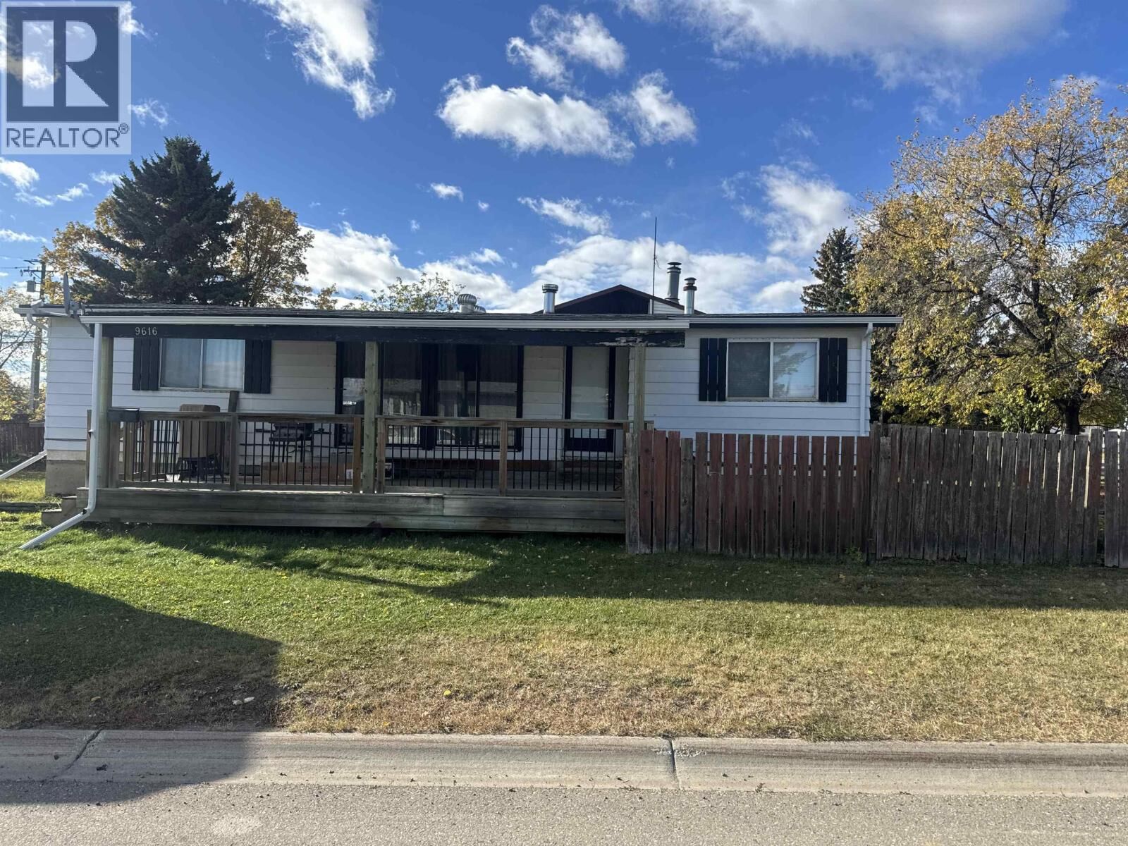Property Photo:  9616 81 Street  BC V1J 4S5 