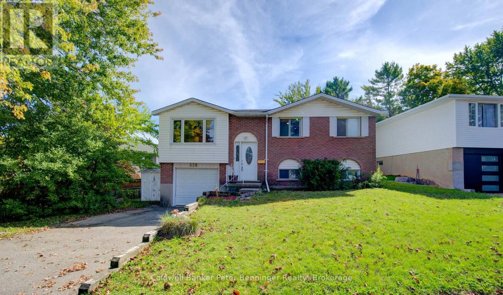Property Photo:  539 Pioneer Drive  ON N2P 1P3 