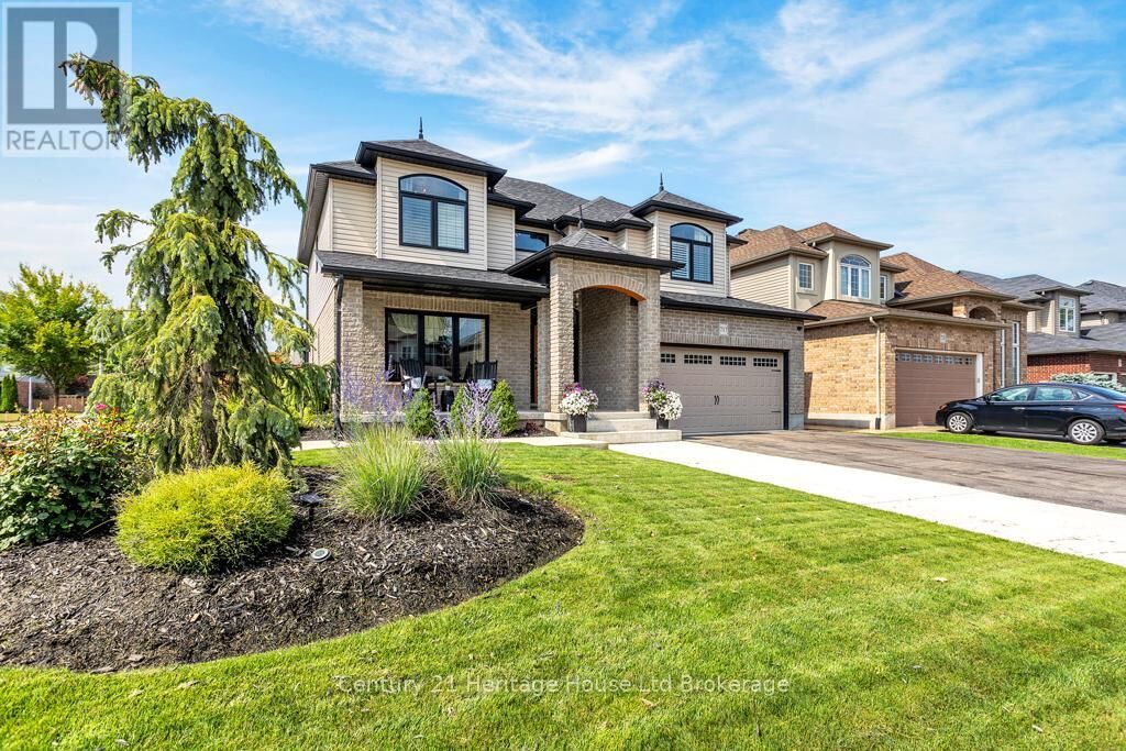 Property Photo:  717 Normandy Drive  ON N4T 0C5 